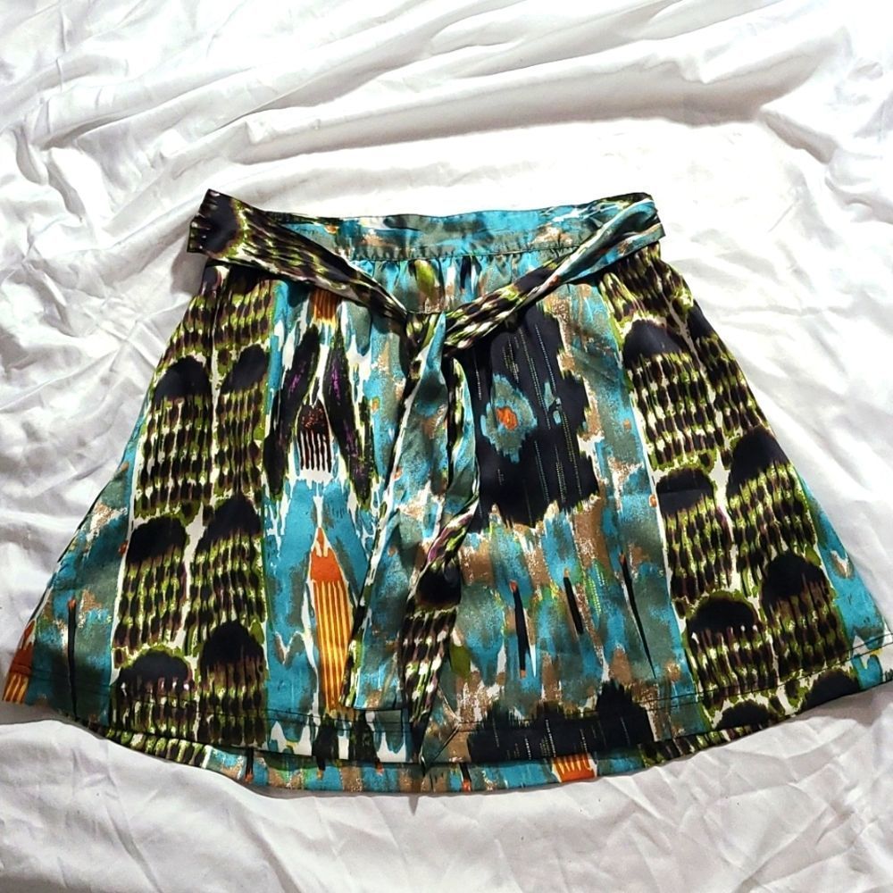 Women's skirt size medium. By element.